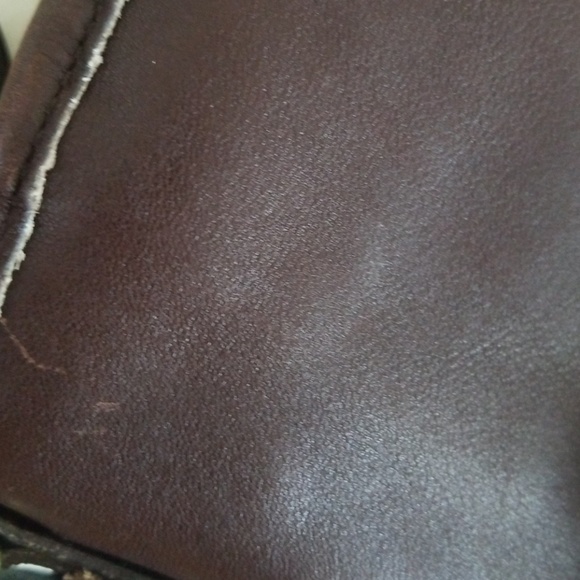 Small Coach Vintage Leather Crossbody Purse - Picture 8 of 8